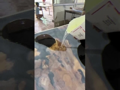 エポキシ 樹脂 の 輝く 深さ